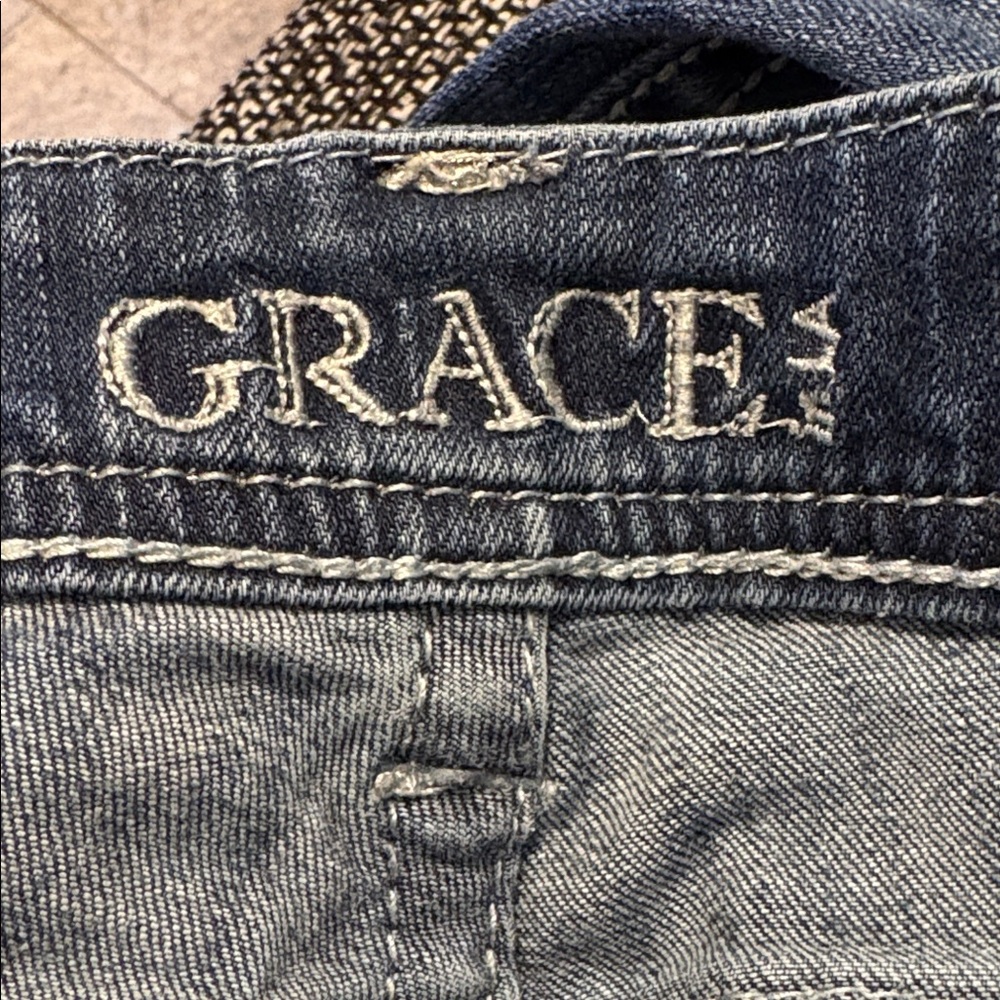 Grace in LA Womens Bootcut Jeans Feather Dreamcatcher Bling Western Y2K Size 31 - Picture 5 of 14